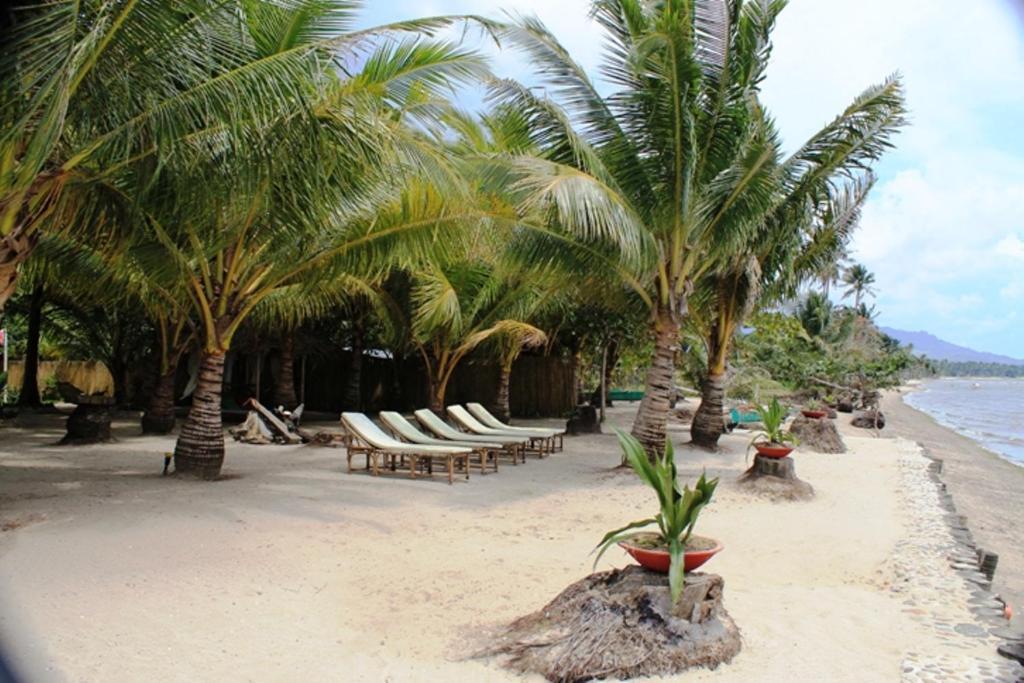Cooper'S Beach Resort Lucbuan Kültér fotó